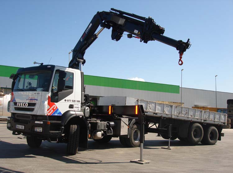 Incorporation of Self-Charge Trucks - Grúas Gavi
