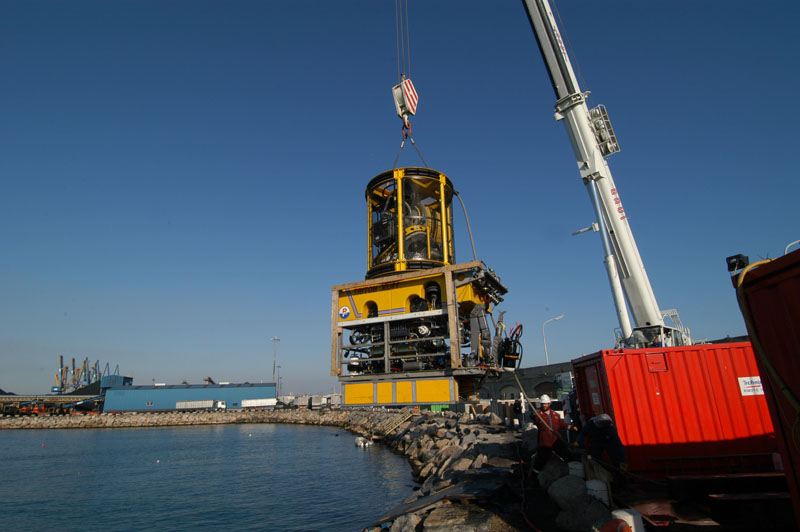 EPS 04 - Extracción Petroleo Submarino - Grúas Gavi